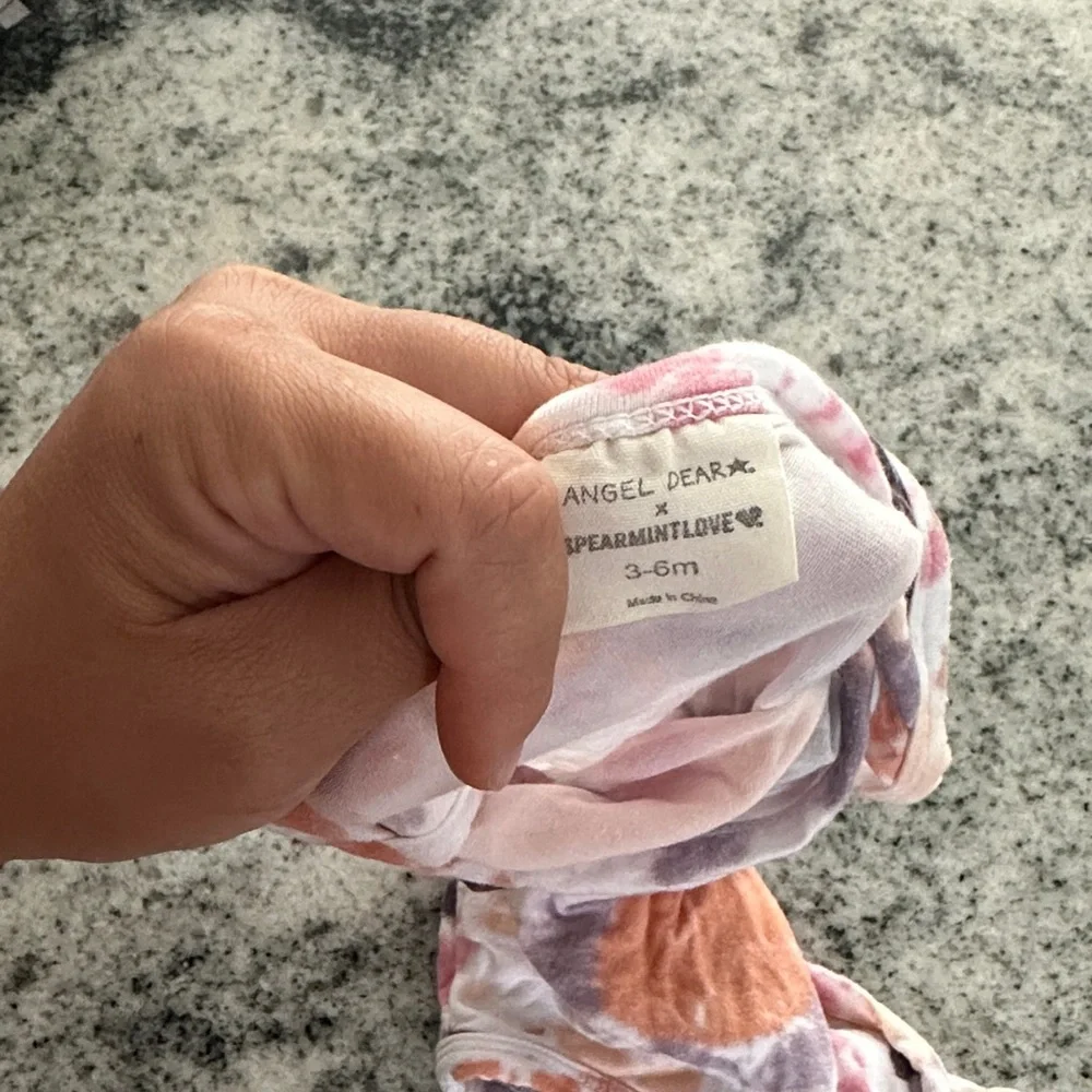 Angel Dear x Spearmint bamboo Love‎ Tie Dye sleeveless tank bodysuit 3-6 months